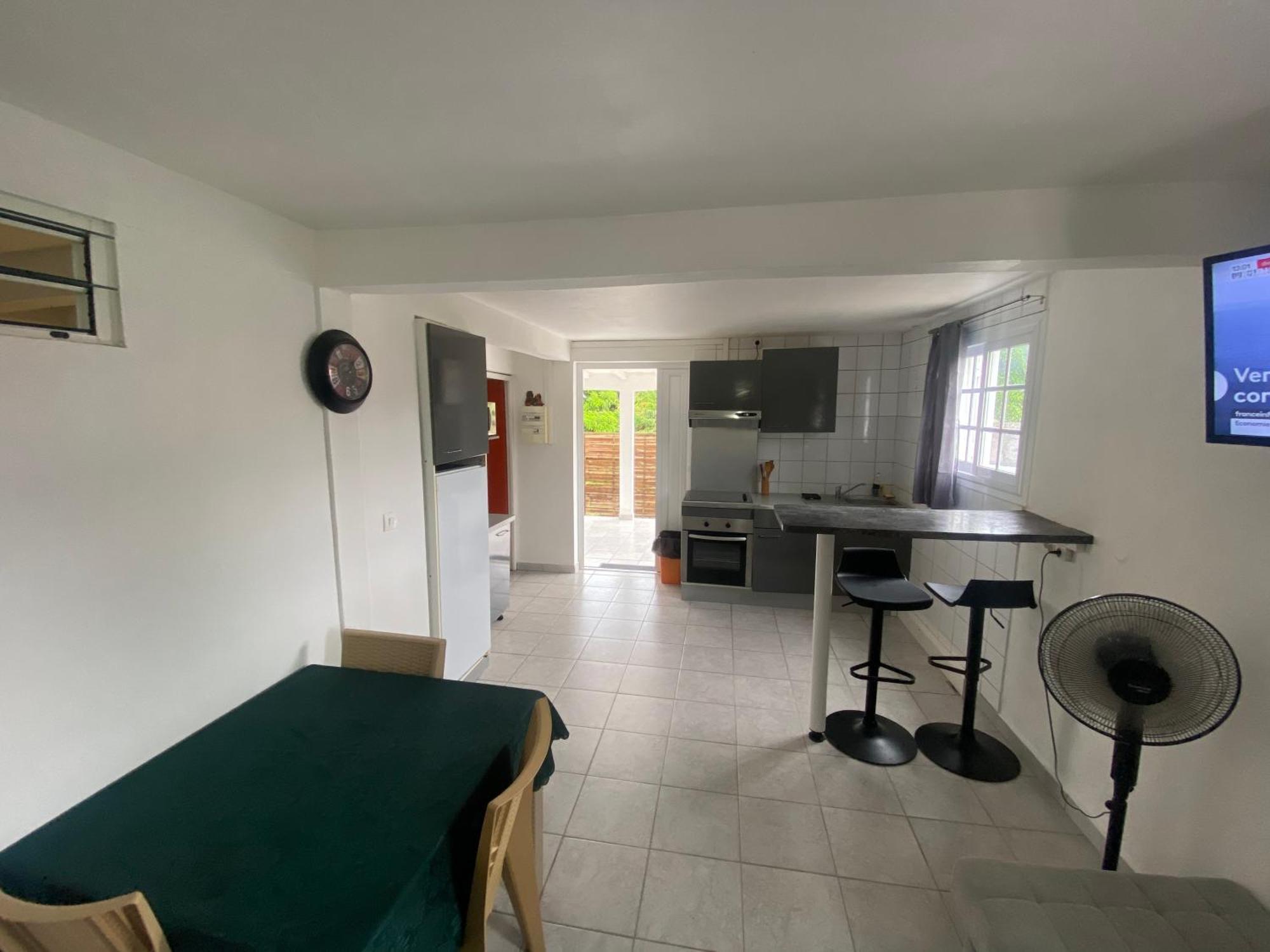 Logement De 40M2 Avec Terrasse, Moderne Et Equipe Petit-Canal Esterno foto
