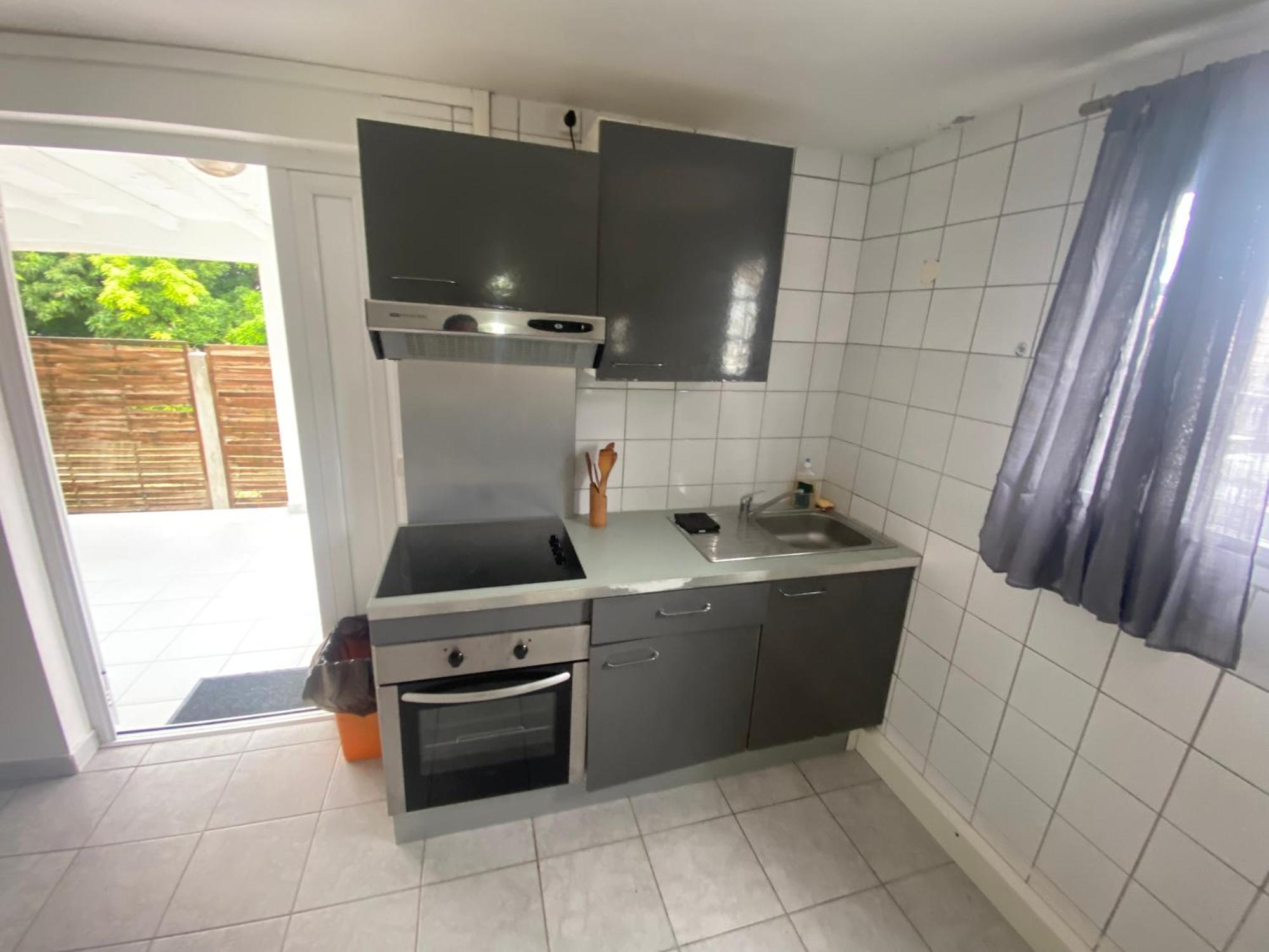 Logement De 40M2 Avec Terrasse, Moderne Et Equipe Petit-Canal Esterno foto